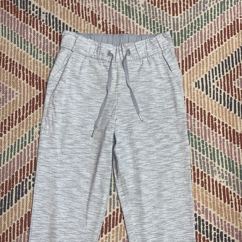 LULULEMON ON THE FLY PANT